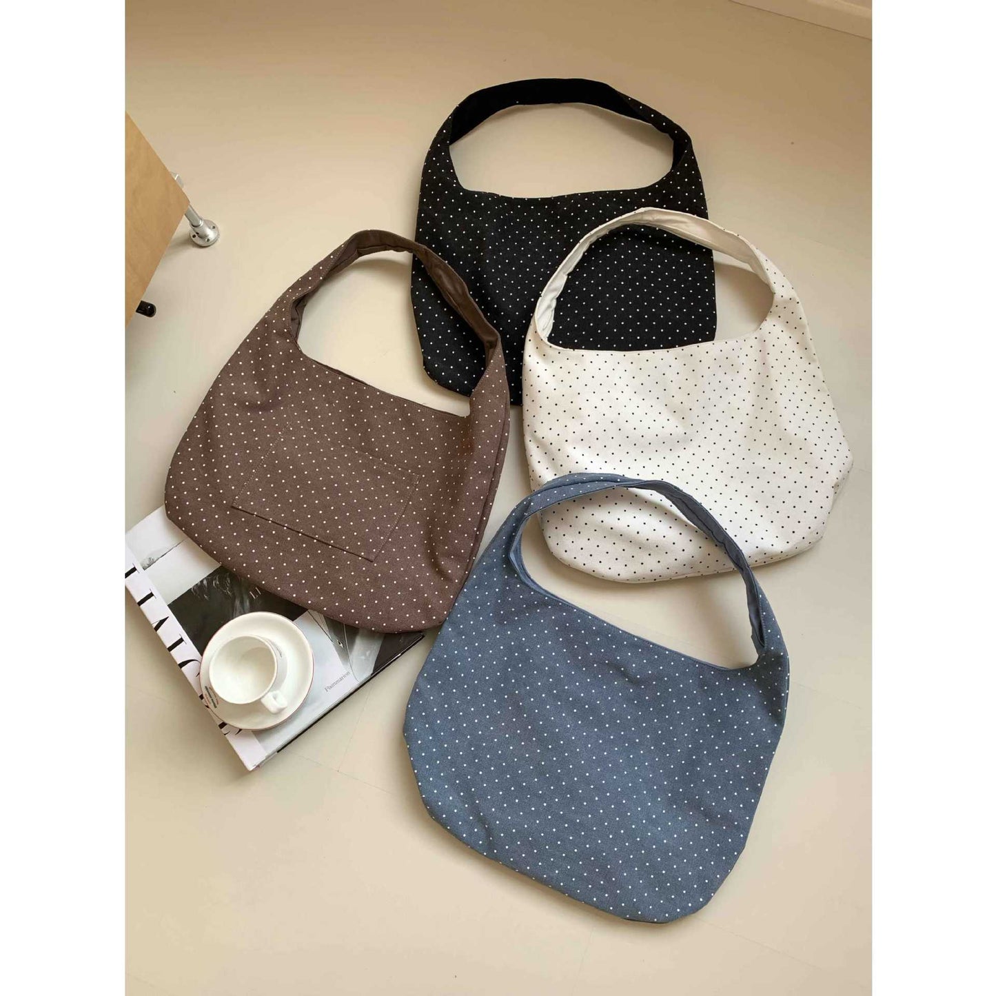 Women's Idle Style Polka Dot Large Capacity Totes Simple Shoulder Bags