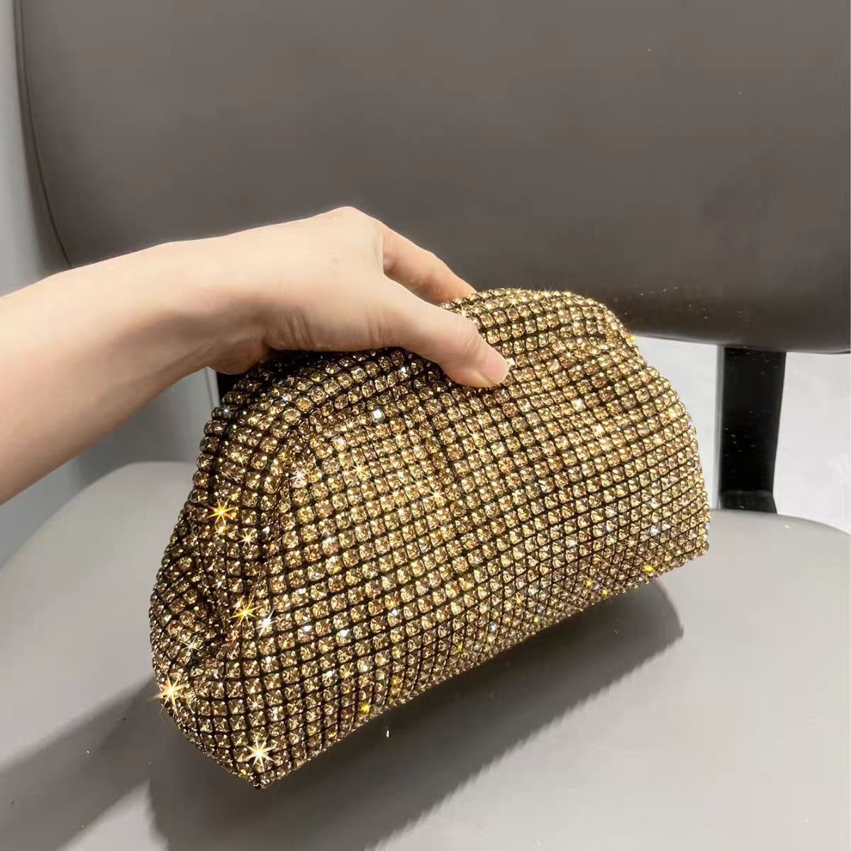 Women's Fashionable Diamond French Shiny Banquet Cloud Women's Clutch
