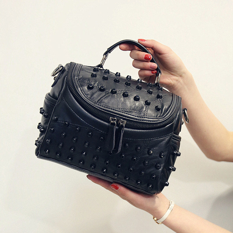 Women's Sheepskin Trendy Rivet Korean Style Soft Leather Women's Shoulder Bag