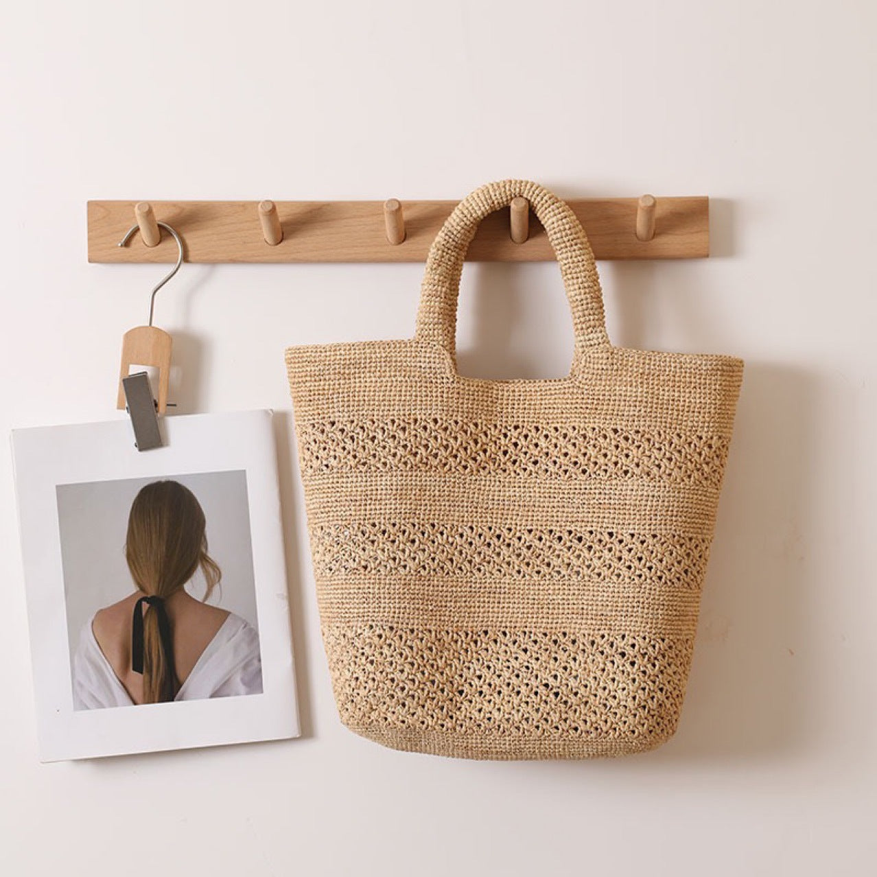 Raffia Portable Hand Carrying Large Capacity Hollow Woven Seaside Vacation Bags