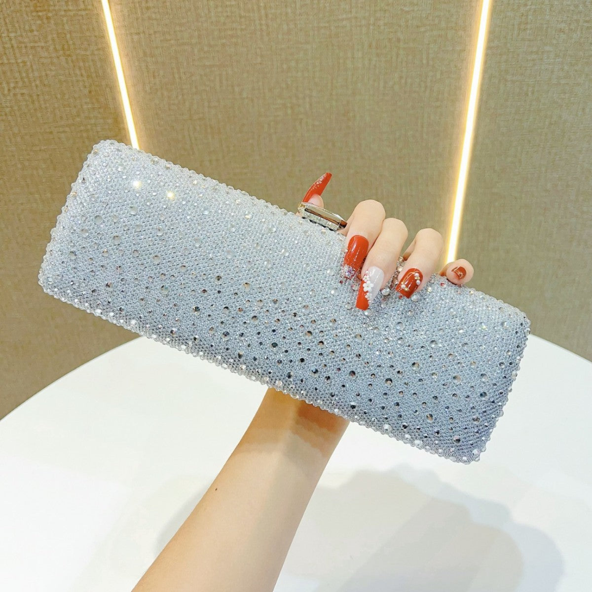 High-grade Full Diamond Shiny French Mobile Women's Clutch