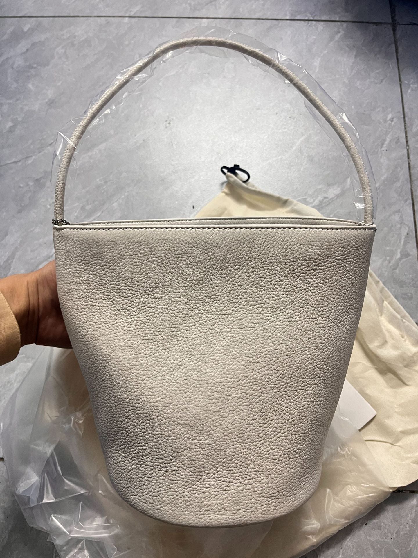 Women's Niche Soft Leather Summer Commute Large Capacity Cylinder Women's Handbag
