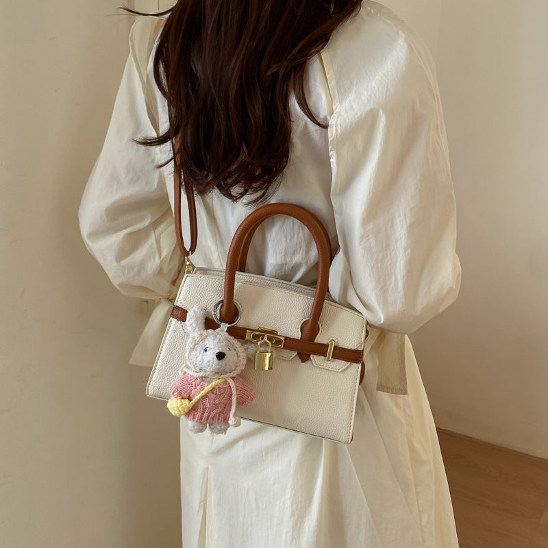 Women's Large Capacity Shell Fashionable Stylish Commuter Textured Small Square Bag