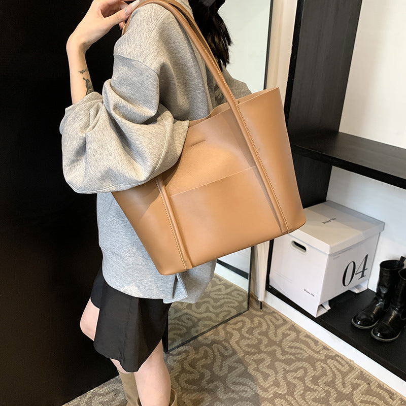 Women's Fashion Retro Portable Large Commuter Female Women's Shoulder Bag