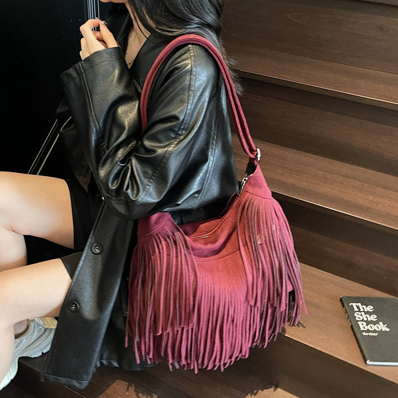 Women's Retro Large Capacity Tassel Personality Underarm Women's Shoulder Bag