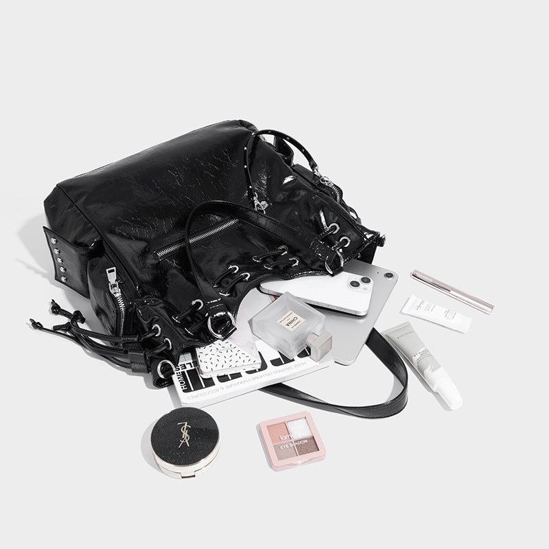 Niche Rivet Drawstring Commuter Large Capacity Women's Shoulder Bag