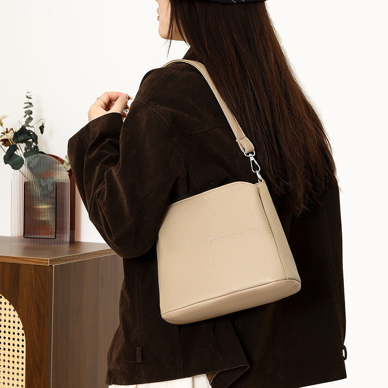 Women's Leather Fashionable Exquisite First Layer Cowhide Bags