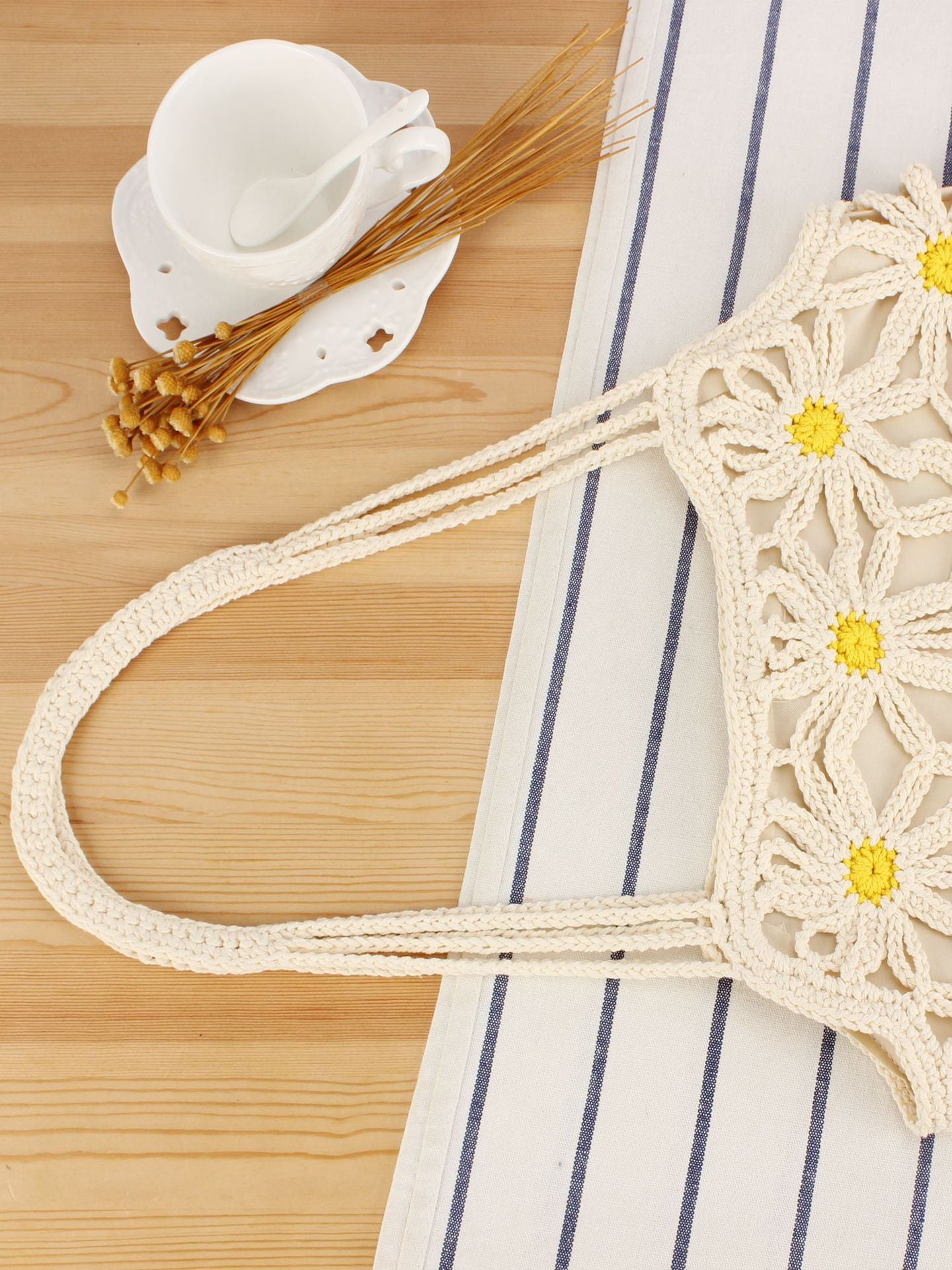 Women's Hand-woven Cotton String Hollow Flower Seaside Holiday Bags