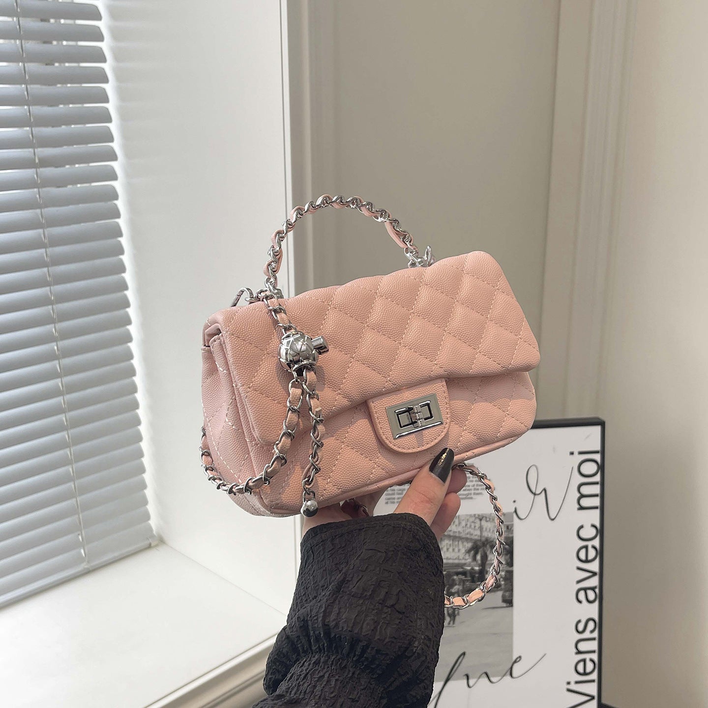 Women's Fashion Sier Hard Portable Diamond Pattern Light Luxury Small Square Bag