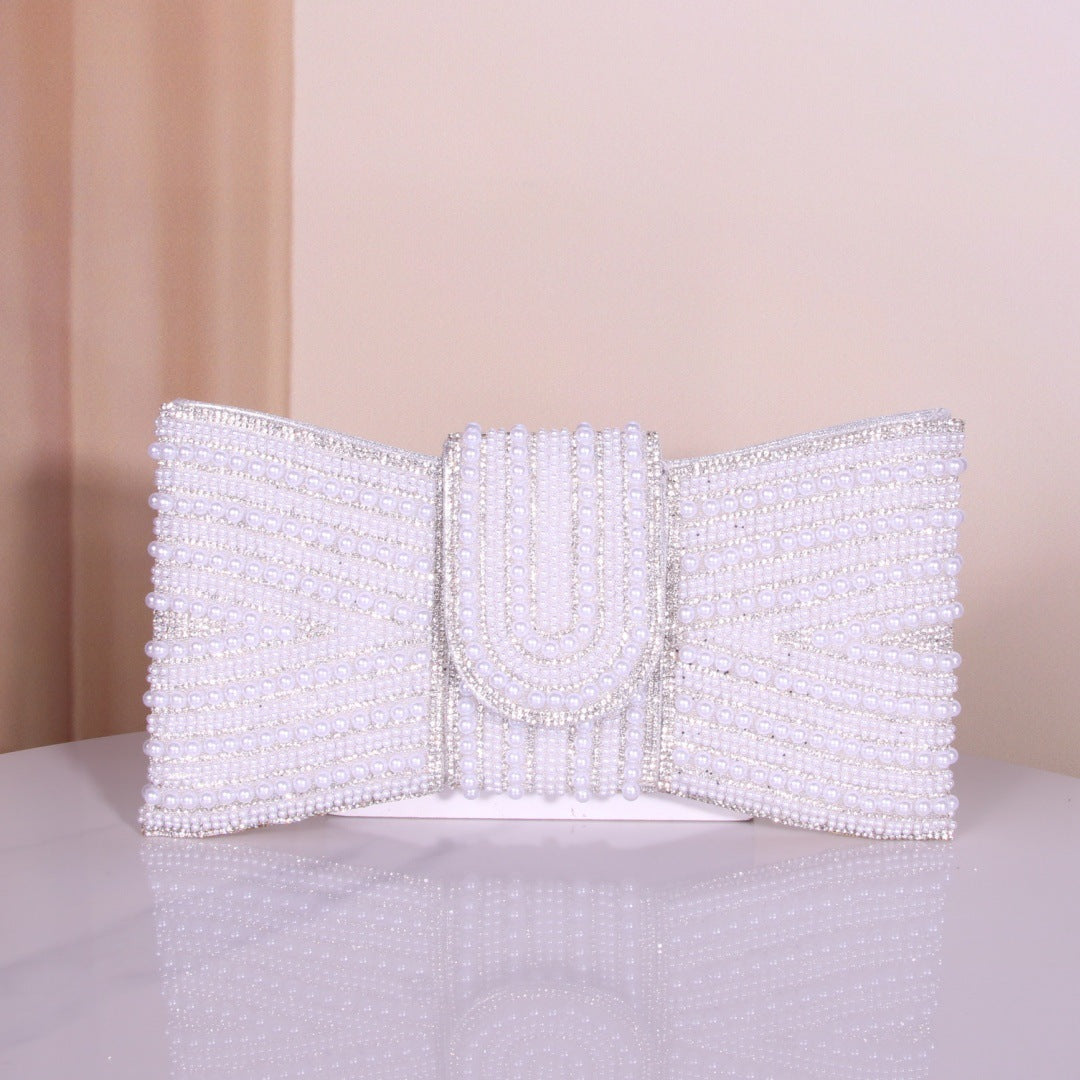 Women's Fashion Butterfly Pearl Hand-held Diamond Lady Banquet Dinner Bag