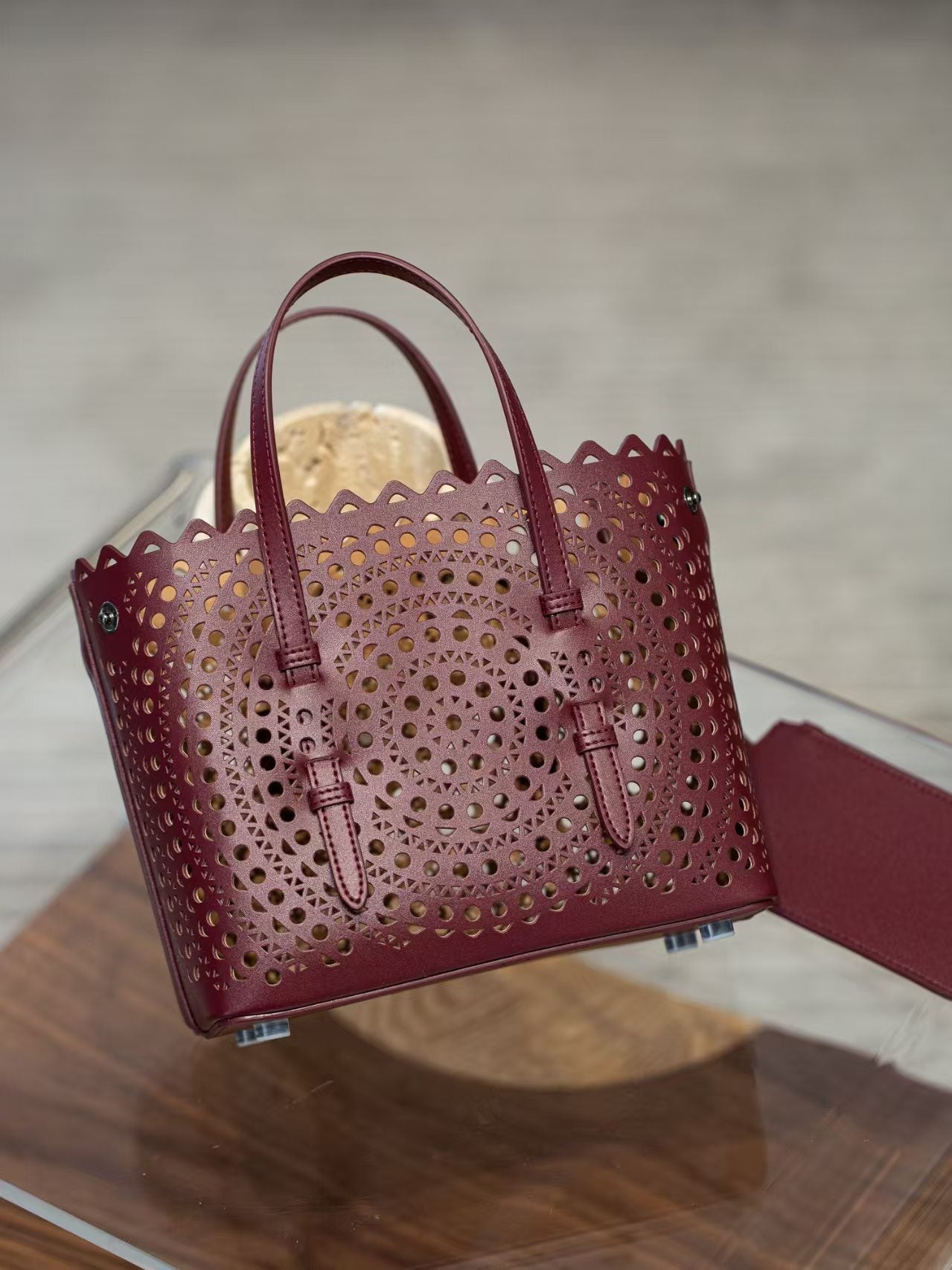 Women's Wave Hollow Carved Vegetable Basket French Bags