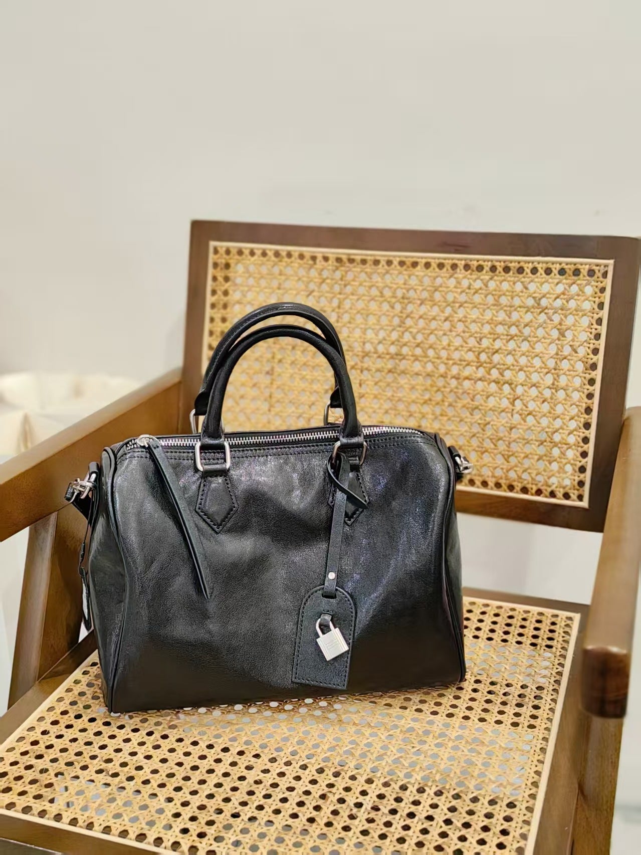 Boston Leather Pillow High-grade Simple Commute Bags