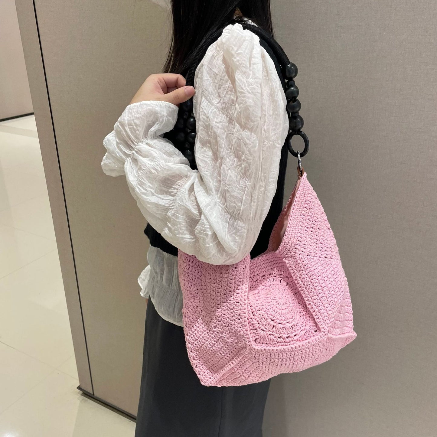 Hand-woven Large Capacity Commuter Idle Style Women's Shoulder Bag