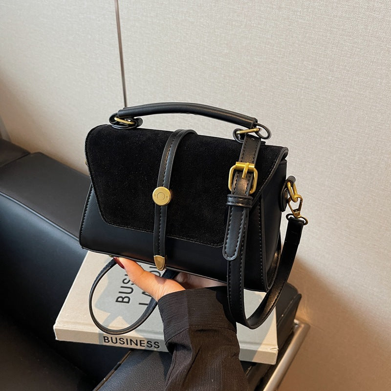 Women's Four-hand High-grade Retro Easy Matching Women's Messenger Bag