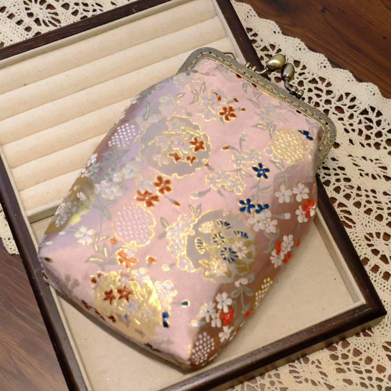 Retro Tassel Frame Handmade Ancient Style Female Purses
