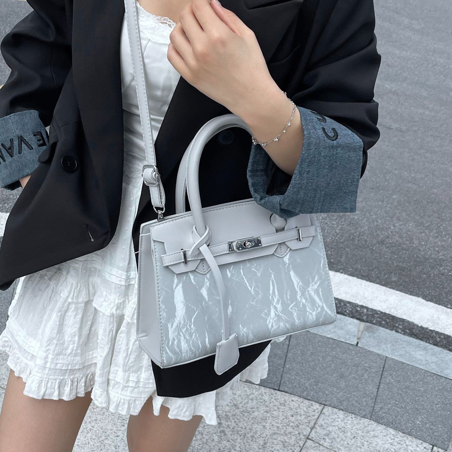 Women's Simple Retro Commuter Korean Style Tote Bag