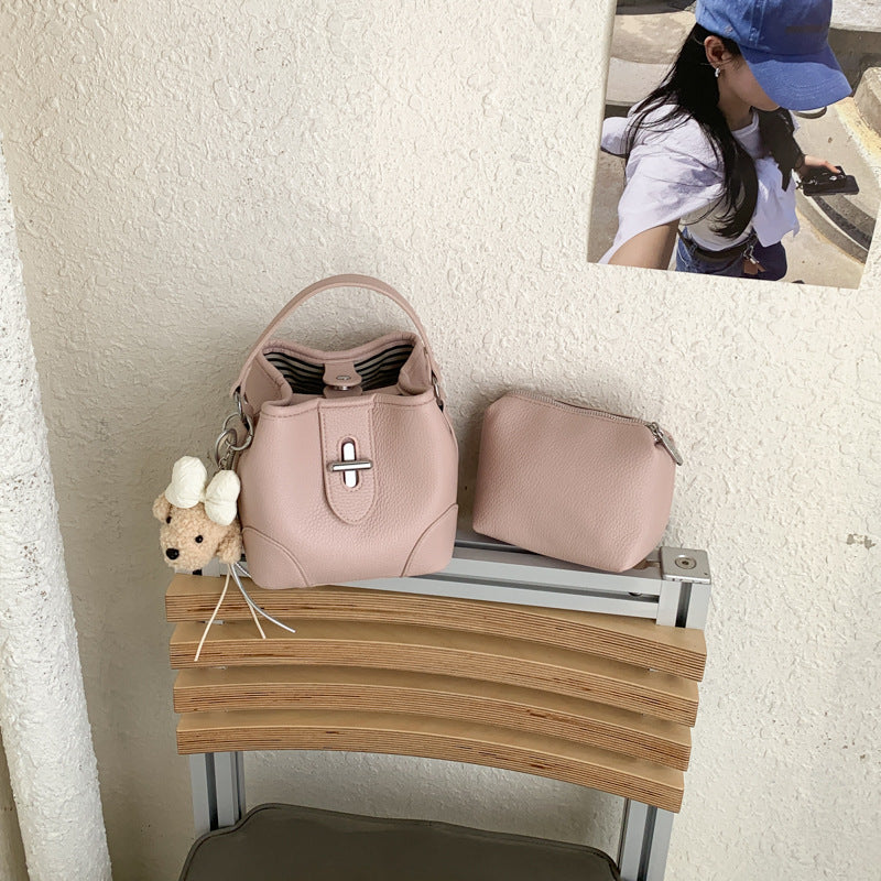 Women's Popular Western Style Super Niche Portable Women's Messenger Bag