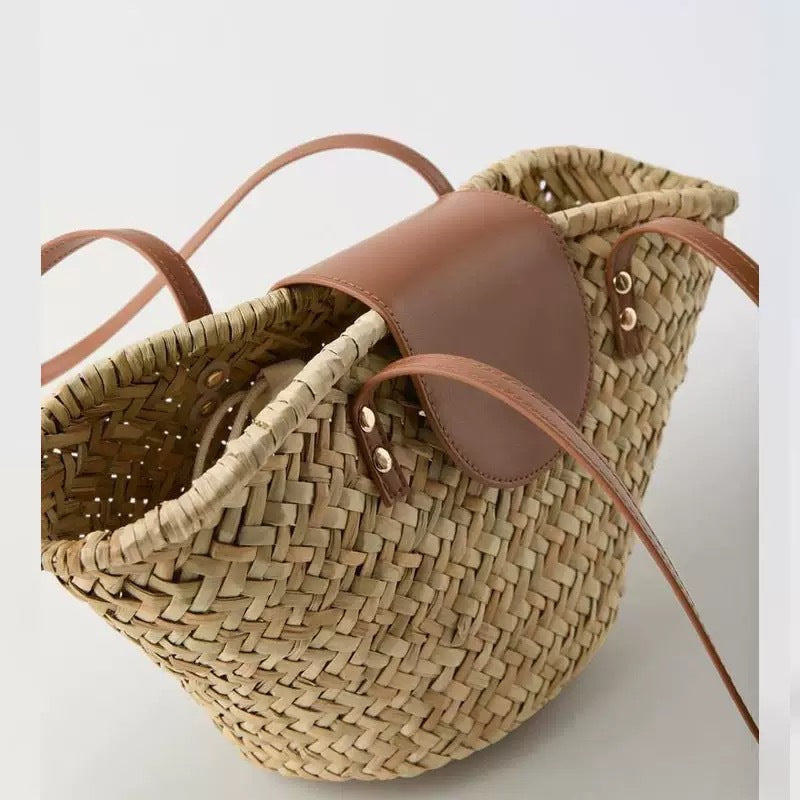 Women's Natural Straw Hand-woven Oblique Woven Beach Handbags