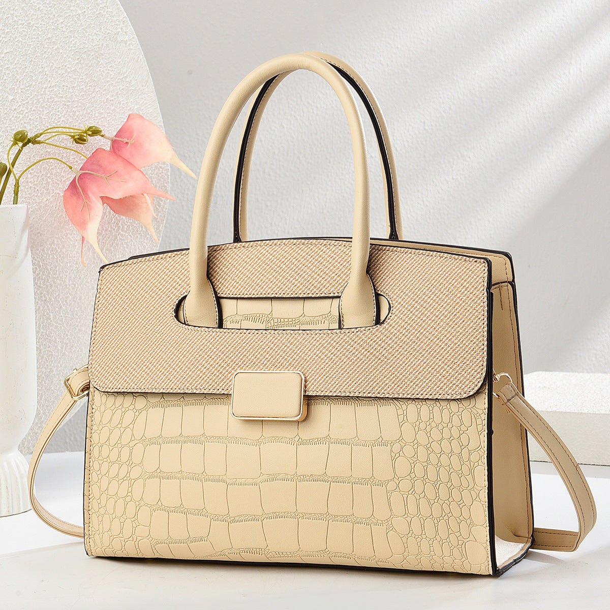 Women's Fashionable Large Capacity Trendy High Textured Women's Handbag