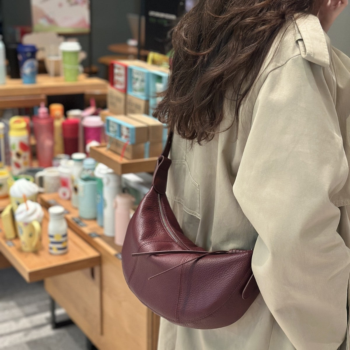 First Layer Cowhide Dumpling Genuine Leather Niche Practical Commuter Natural Women's Messenger Bag