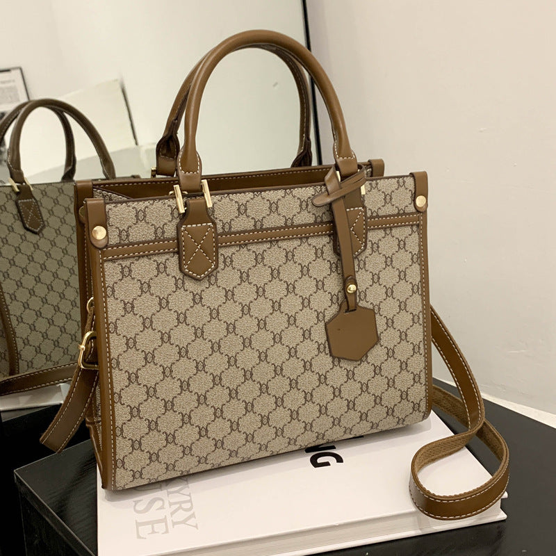 Women's Niche Big Fashion Chain Sense Large Bags
