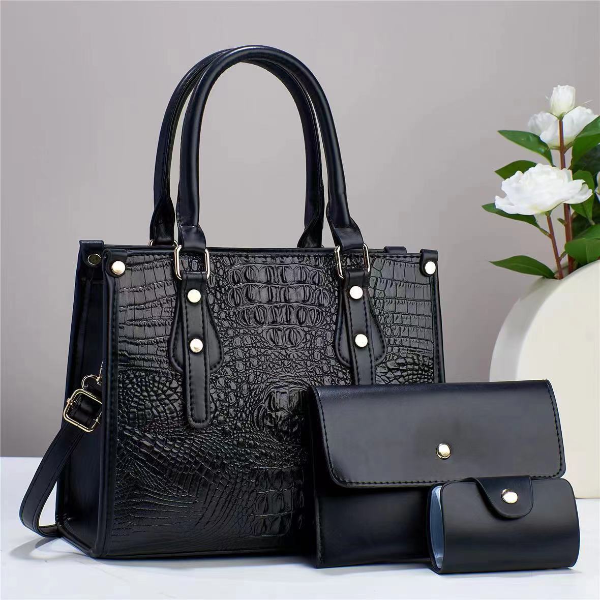 Women's Crocodile Pattern Embossed Large Capacity Mom Trendy Fashion One Women's Handbag
