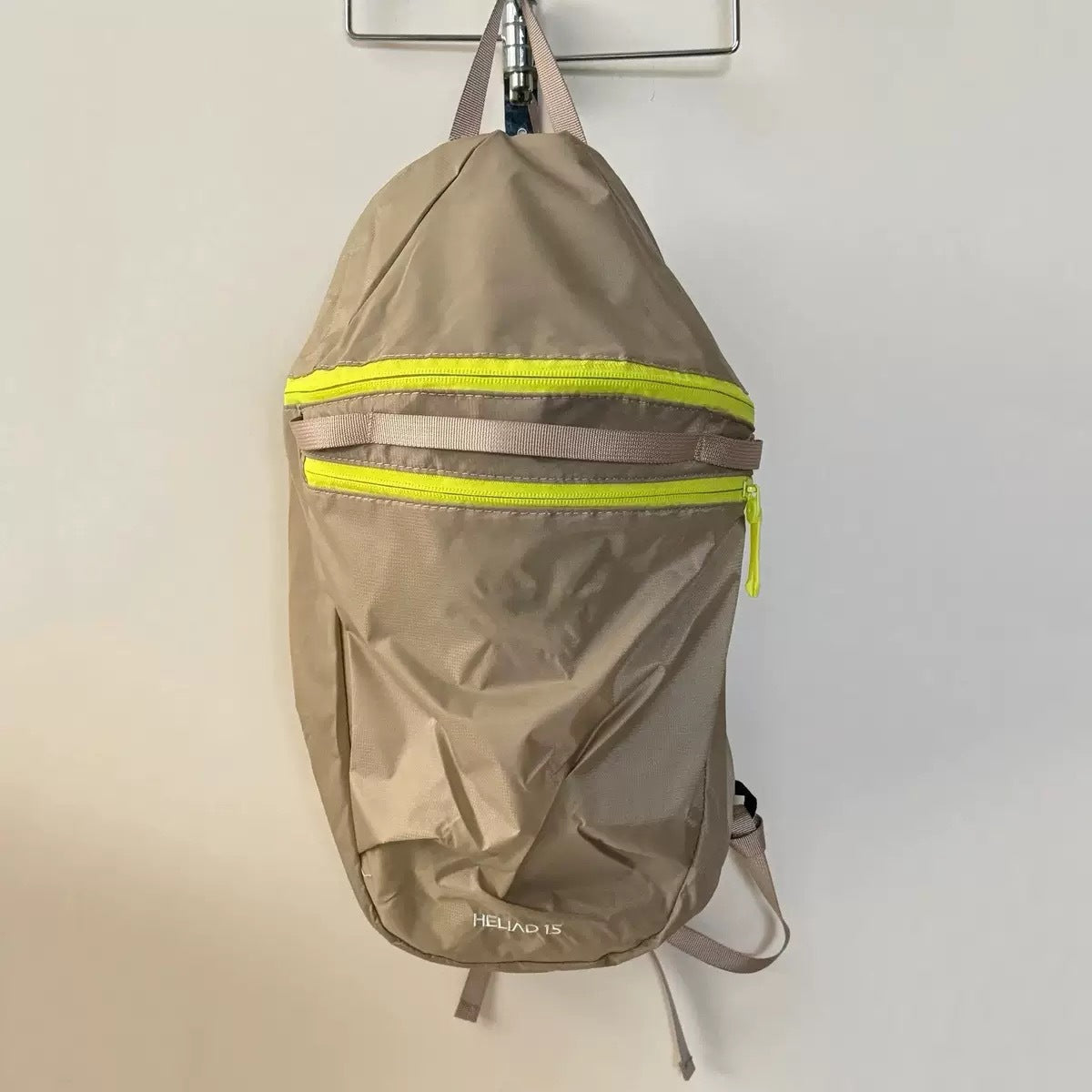 Women's & Men's Flying Birds Summer Lightweight Breathable Waterproof Hiking Leisure Backpack