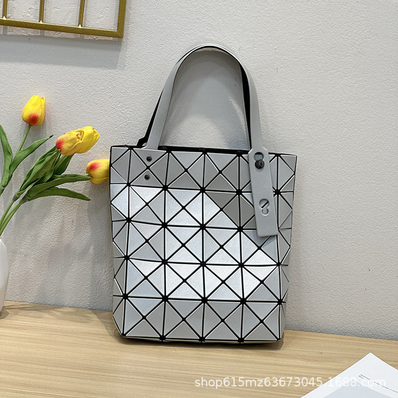 Women's Geometric Diamond Pattern Matte Big Box Handbags