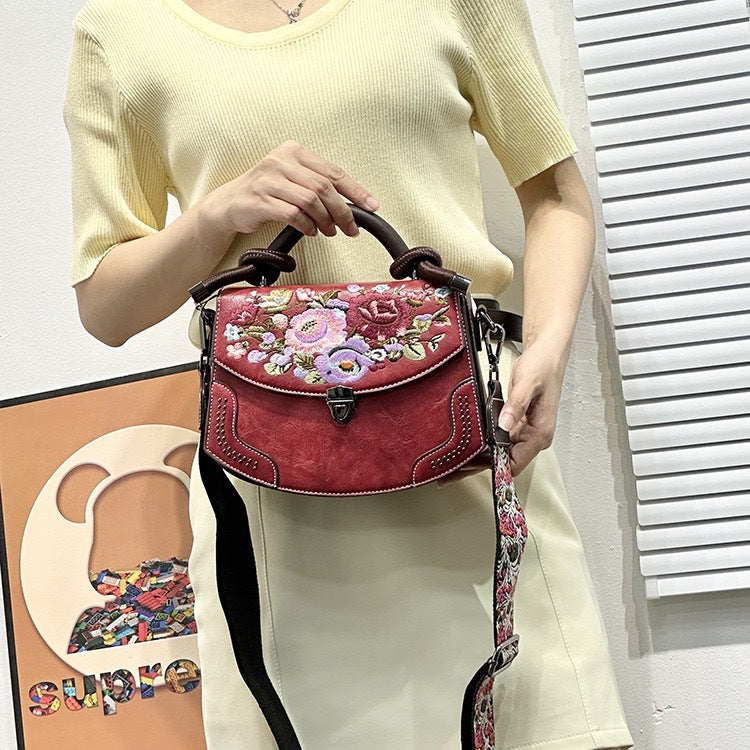 Women's Ethnic Style Embroidery Textured Large Capacity Simple Texture Leisure Women's Handbag