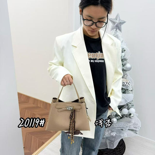 Women's Western Style Portable Large Capacity Commuter Trendy Small Square Bag