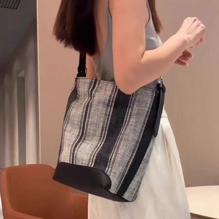 Vintage Stripe Idle Style High Sense Women's Messenger Bag