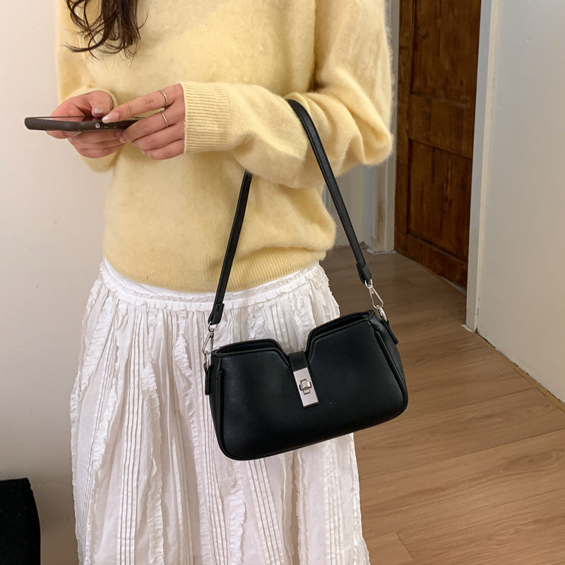 Women's Fashion Retro Underarm Solid Color Saddle Tote Bags
