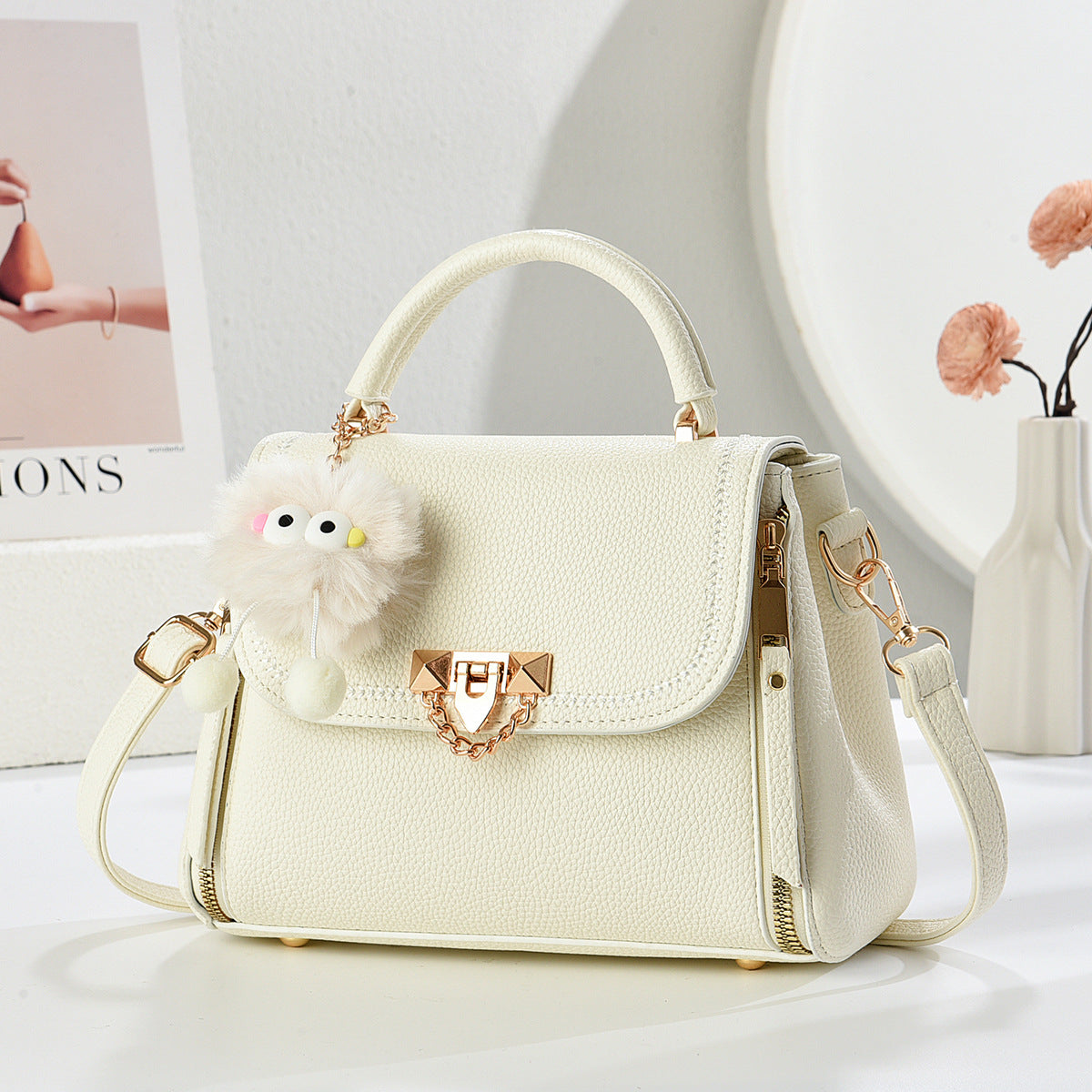 Elegant Women's Fashionable High-grade Fashion Retro Small Square Bags
