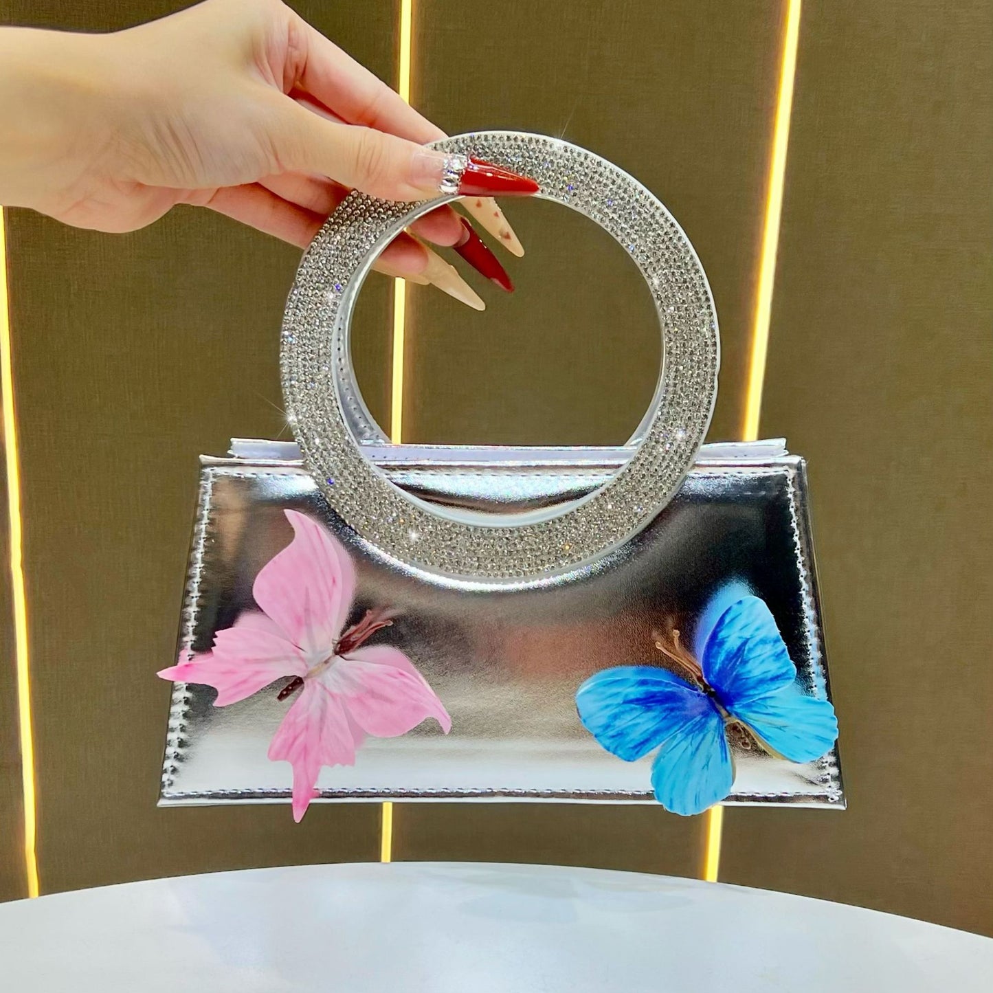 Niche Butterfly Fashionable High-grade Light Luxury Dinner Bag
