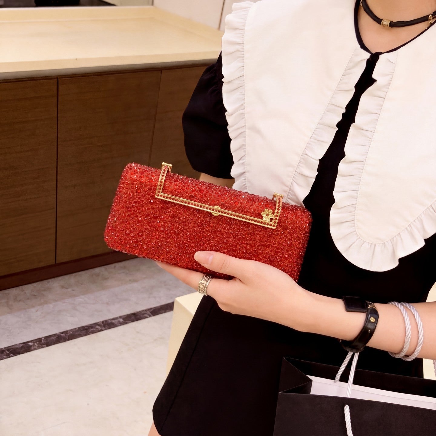 Women's Luxury Fashion Shiny Rhinestone Ornament Fashionable Elegant Dinner Bag
