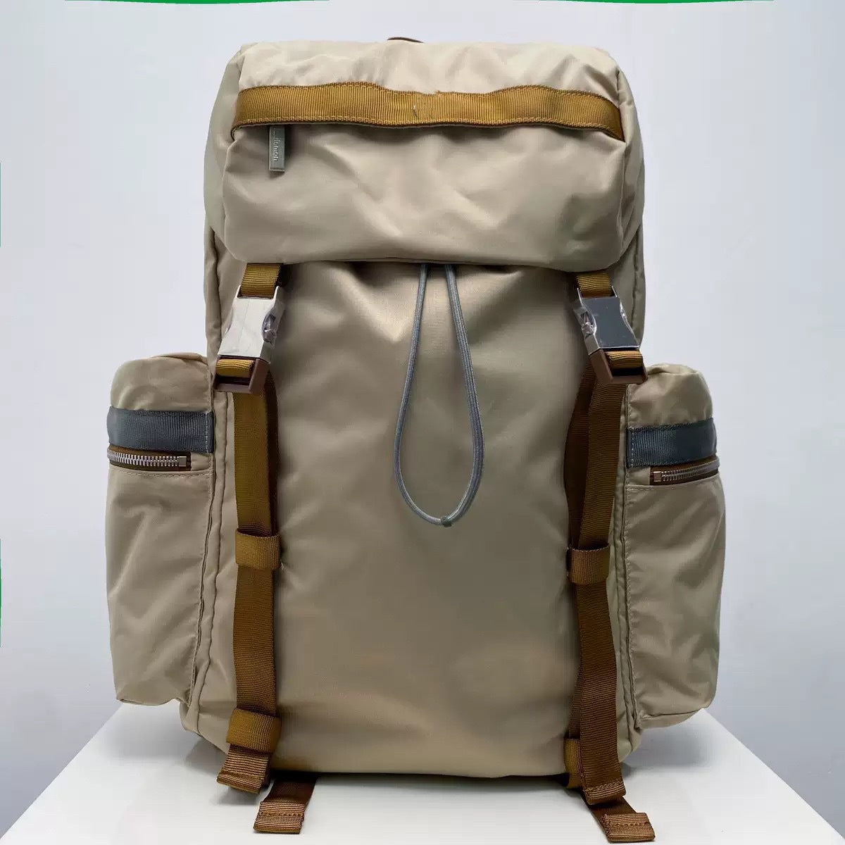 Vietnam North American Business Computer Waterproof Mountain Climbing, Hiking Bag