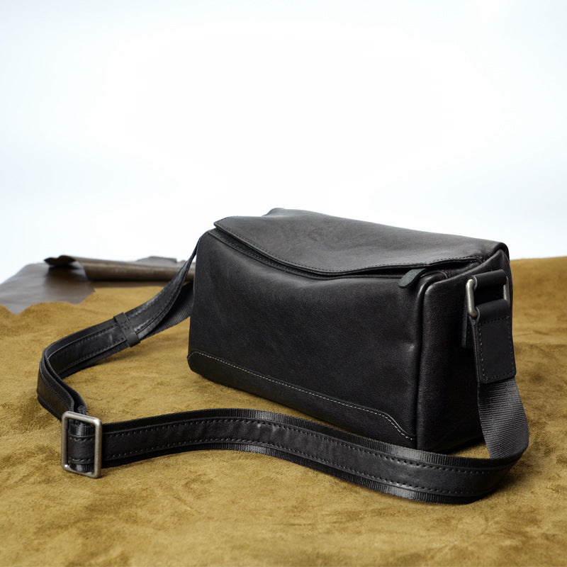 Men's Genuine Leather Commuter Simplicity Vegetable Tanning Pillow Bags