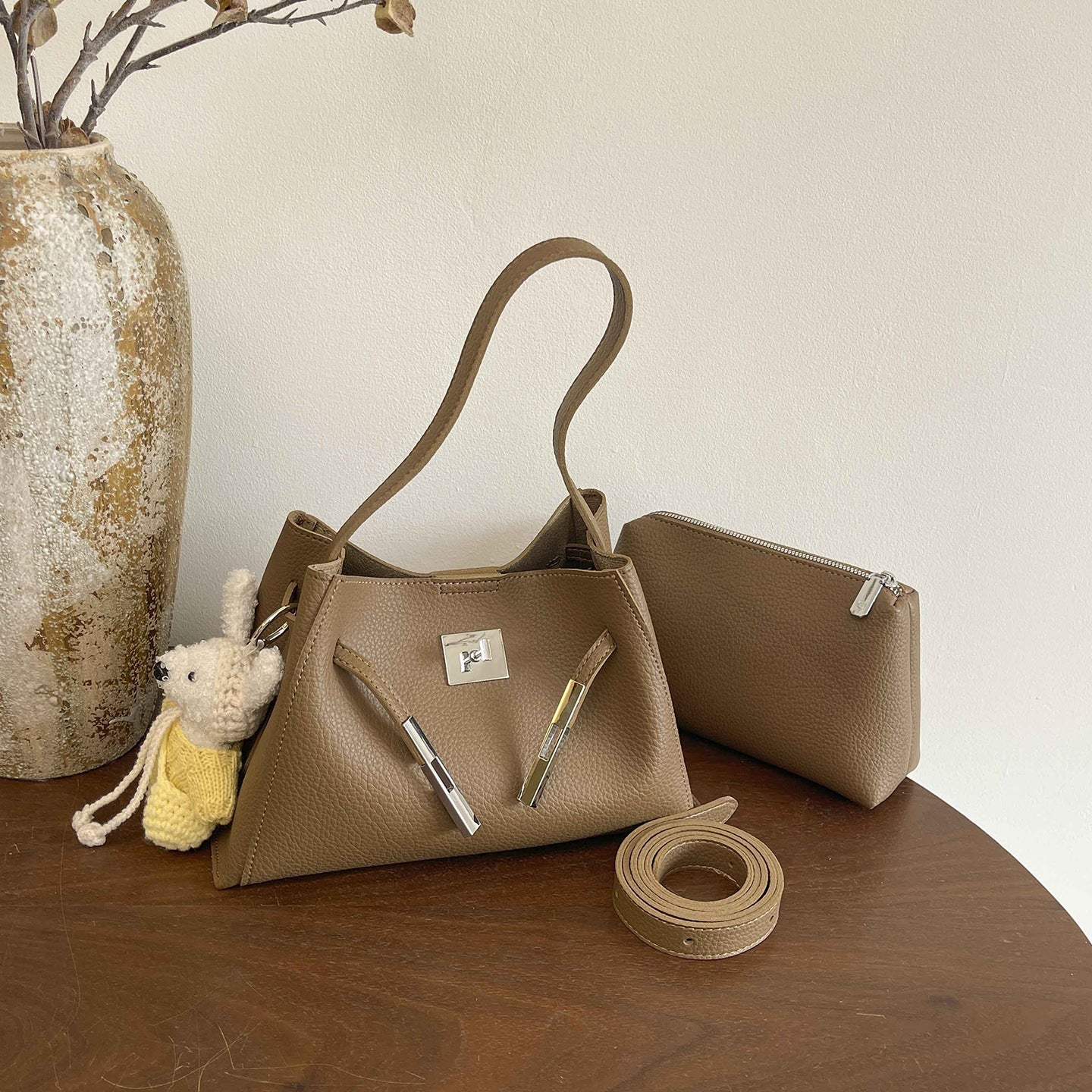 Women's Retro Large Capacity Western Style Women's Shoulder Bag
