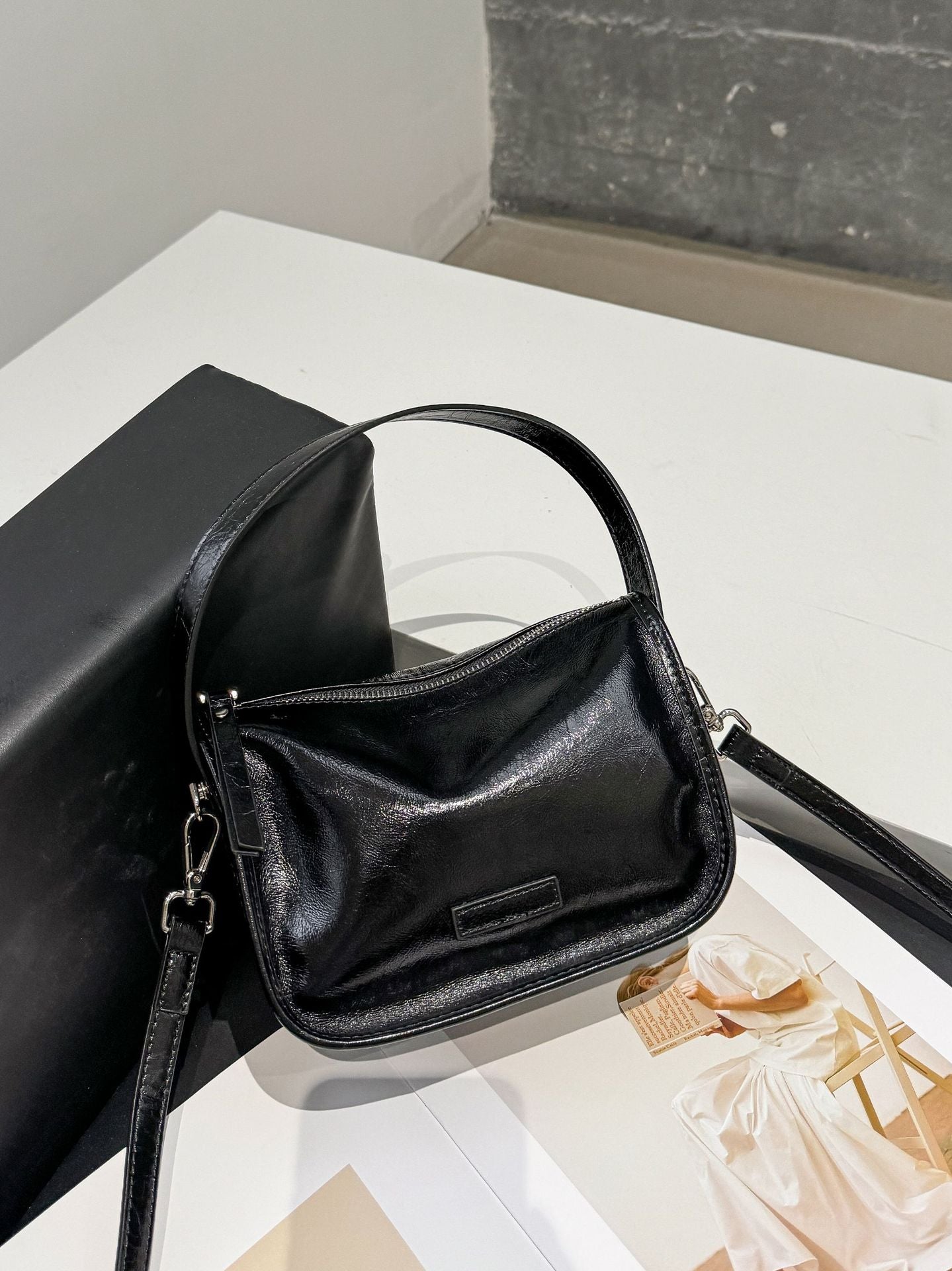 Women's First Layer Leather Fashion Simple Shopping Shell Practical Women's Shoulder Bag