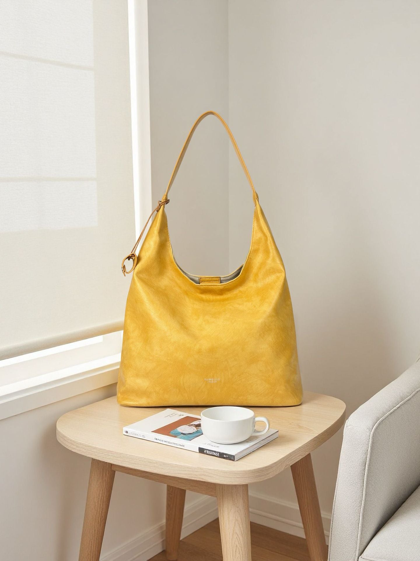 Women's Lazy Light Warm Sun Loose Feeling Commuter Women's Shoulder Bag