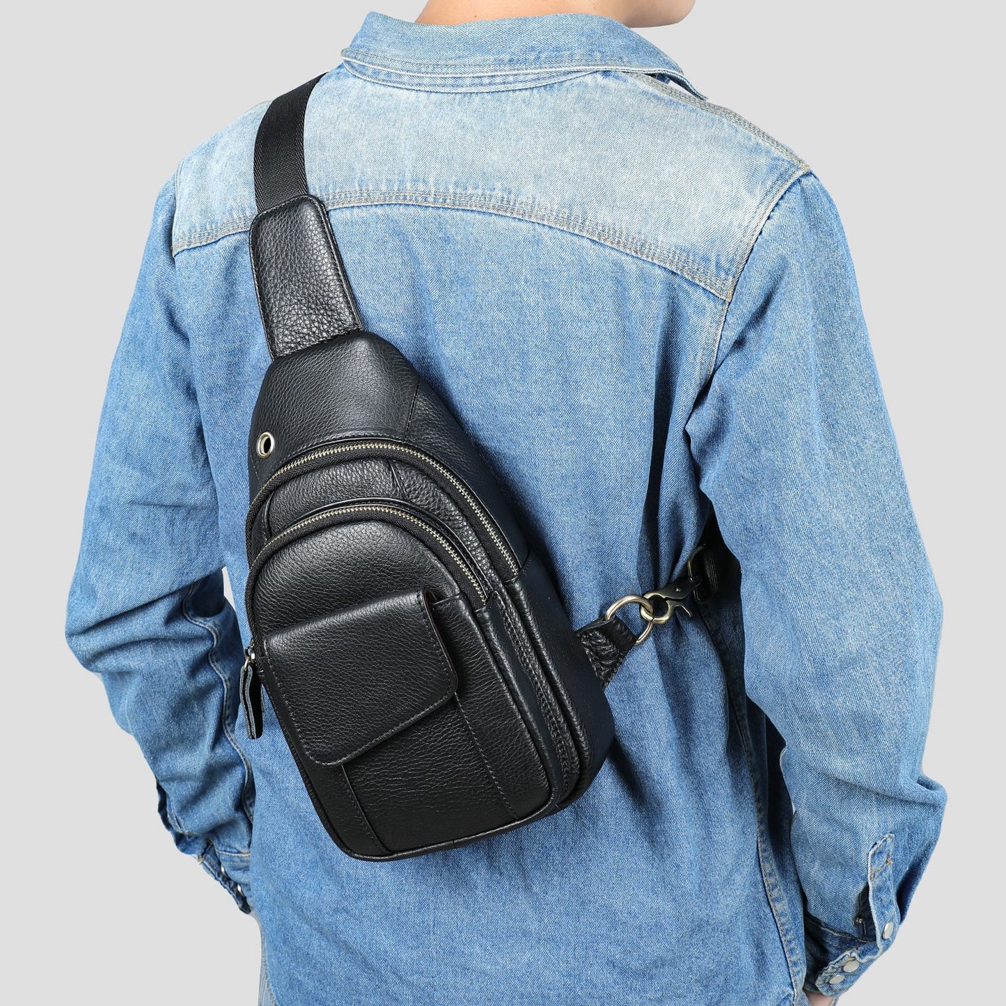 Men's Crazy Horse Leather Large Capacity Genuine First Layer Men's Chest Bag