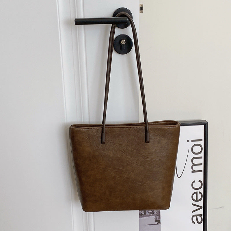Women's Oil Wax Leather Solid Color Large Capacity Portable Underarm Bags