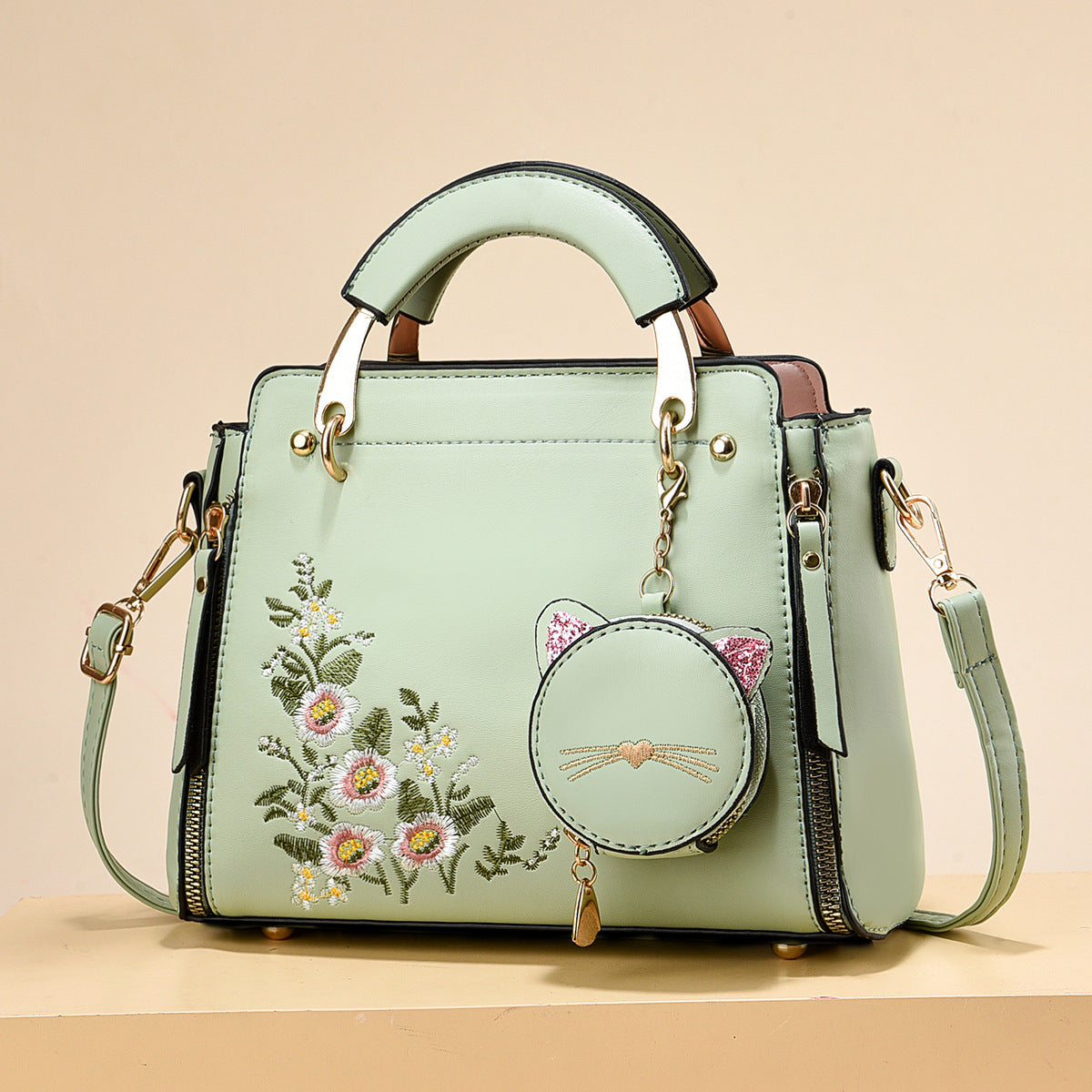 Women's Chinese Style Embroidery Design Personality Trendy Retro Affordable Luxury Women's Messenger Bag