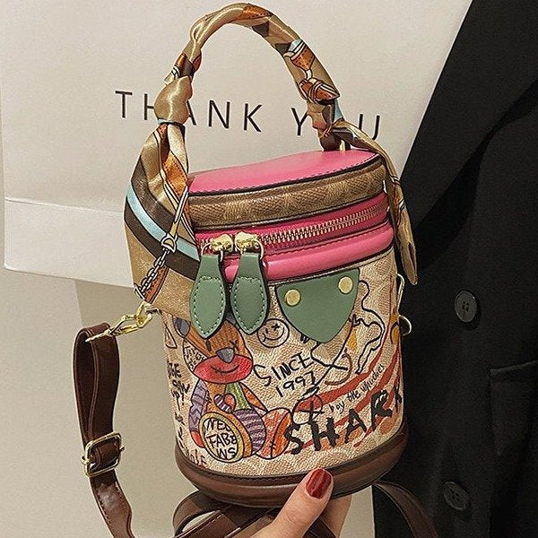 Women's Bear Iti Round Trendy Stylish Textured Women's Shoulder Bag