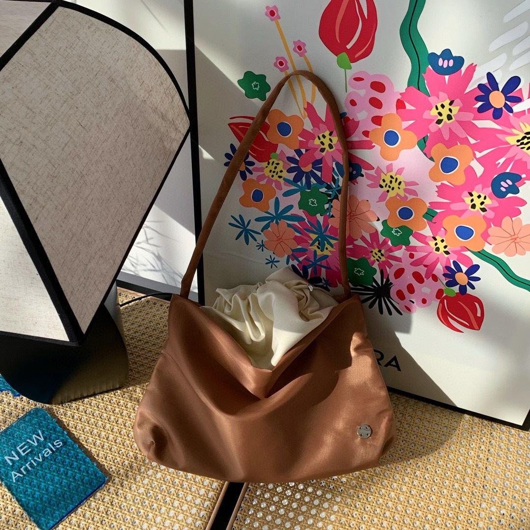 Korean Nylon Cloud High-grade Niche Large Women's Shoulder Bag