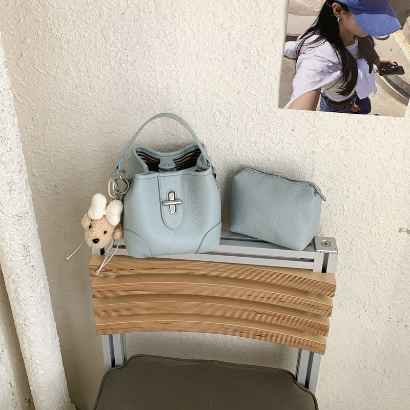 Women's Popular Western Style Super Niche Portable Women's Messenger Bag