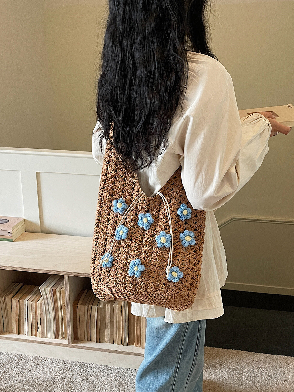 Women's Feeling Large Capacity Woven Summer Flower Pastoral Style Fresh Shoulder Bags