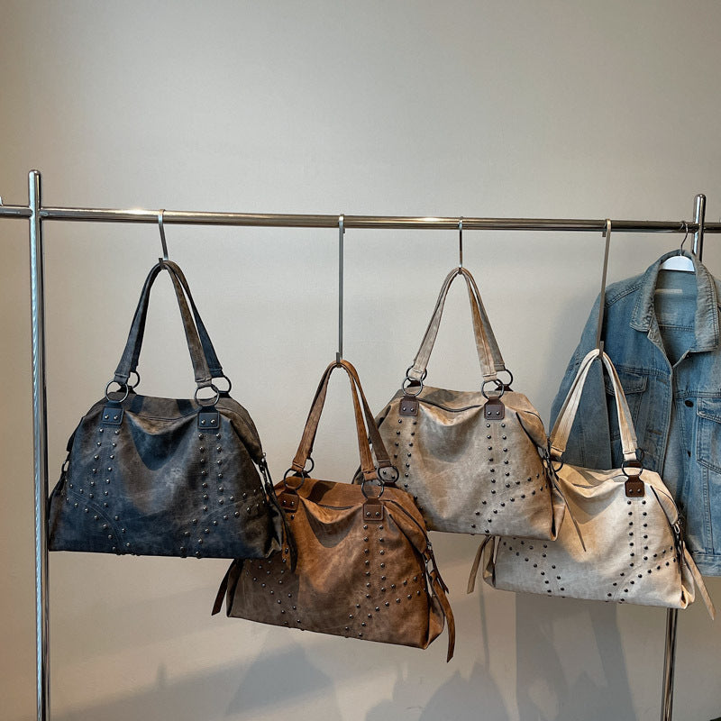 Women's Retro Fashion Rivet Simple Large Capacity Women's Shoulder Bag