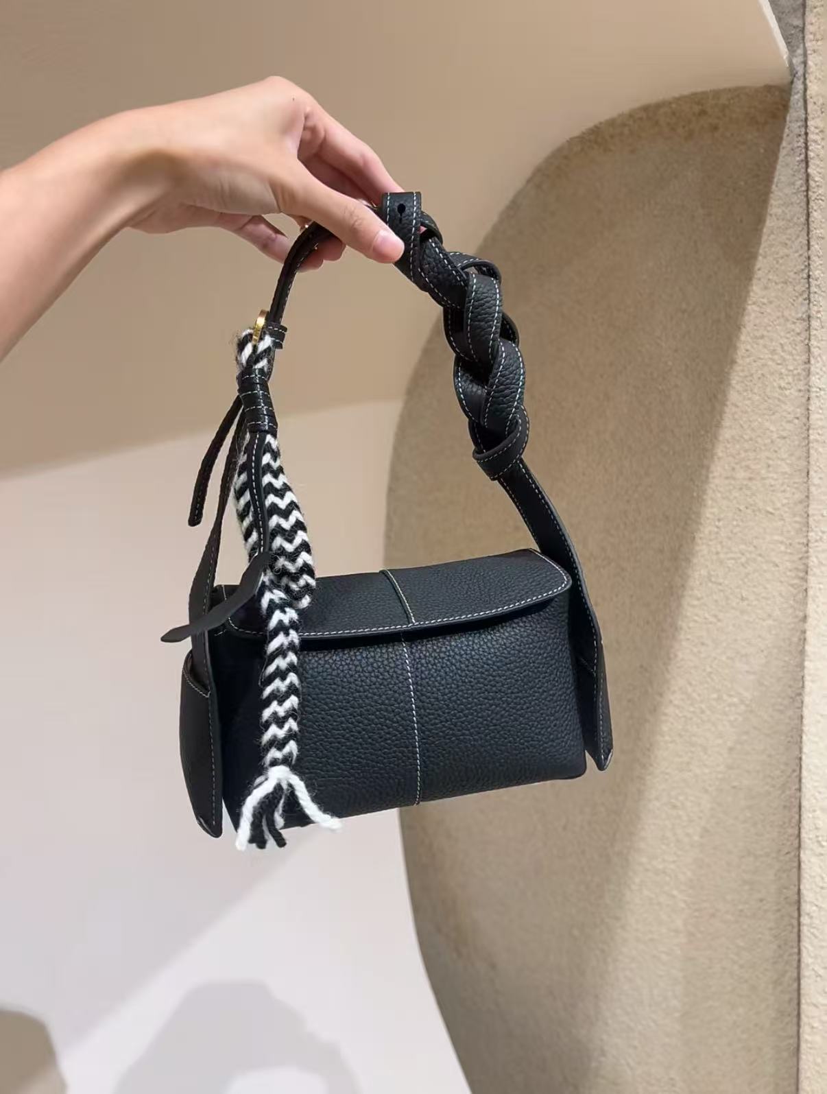 Series Roof Layer Cowhide Large Capacity Bags