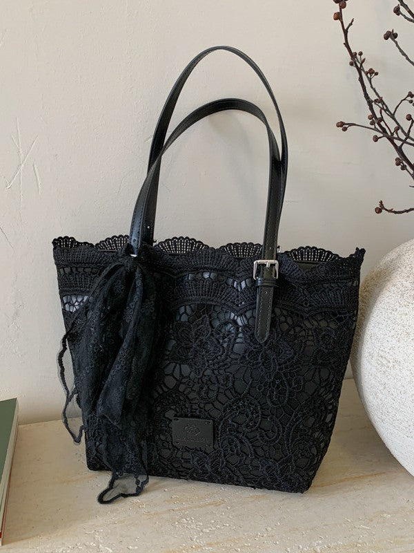 Niche Large Capacity Woven Autumn Hollow Idle Style Underarm Women's Shoulder Bag